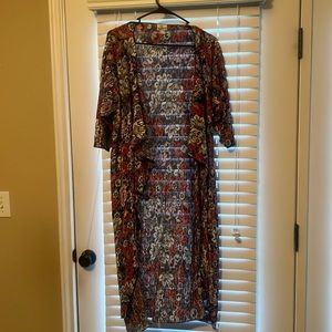 Lularoe-small, but fits like an XL or 1X